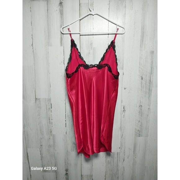 Inner Most red satin with black lace trim size Medium - Picture 5 of 5